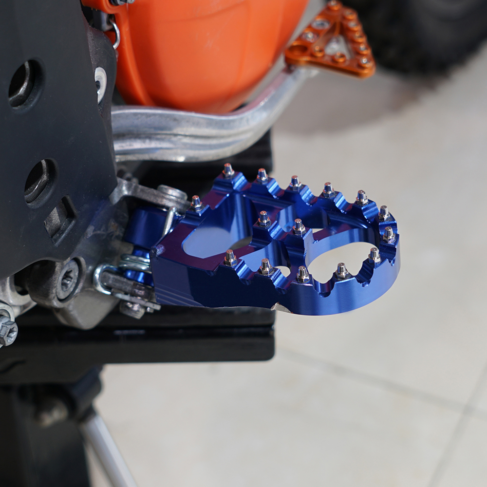 CNC Footrest Foot Pegs For Yamaha YZ250F/YZ450F/WR450F,YZ125/YZ250